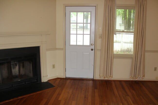 Living Room View 2 - 139 Barn Swallow Rdg