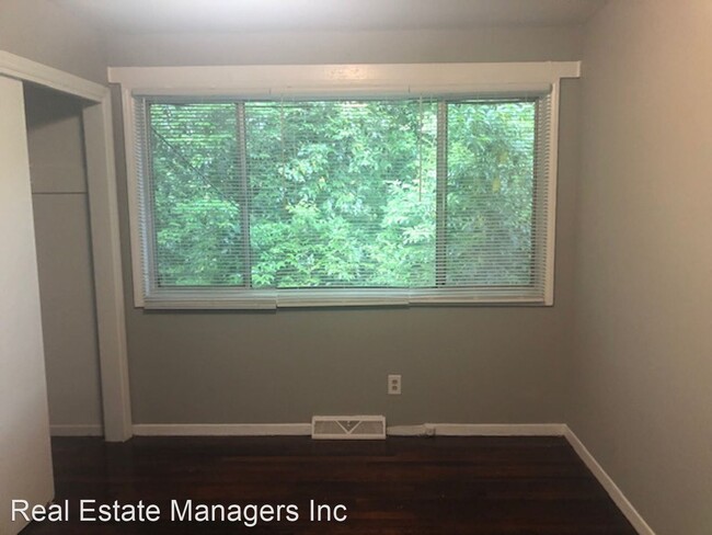 Building Photo - 2 br, 1 bath House - 541 Camrose Dr