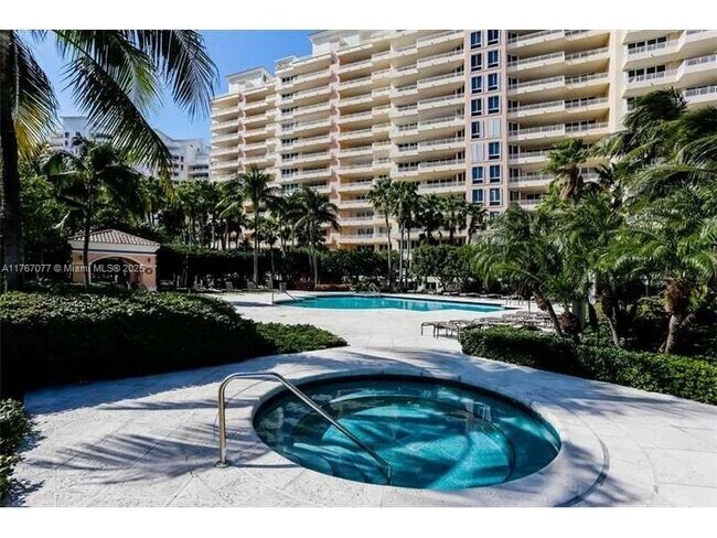 Building Photo - 791 Crandon Blvd