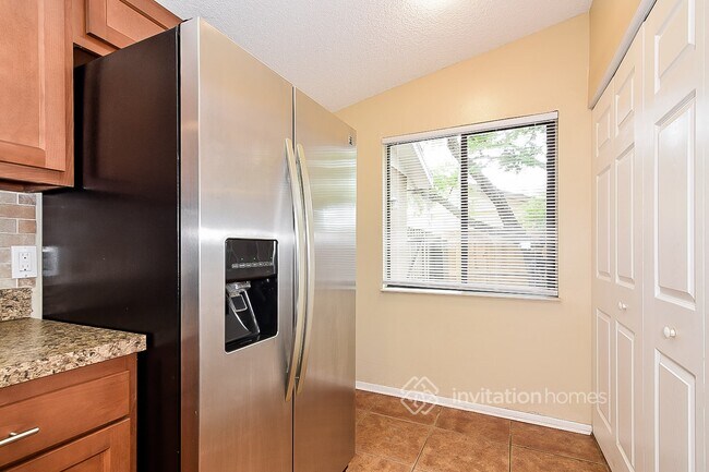 Foto del edificio - 7907 Osteen Rd