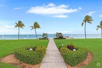 Building Photo - 799 W Ocean Dr