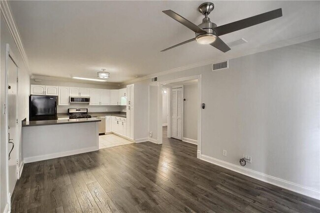 Foto del edificio - 1304 Summit St