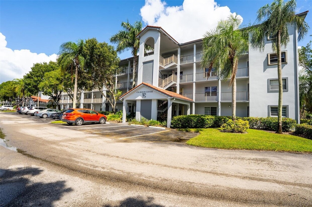 Foto principal - 1201 SW 128th Terrace