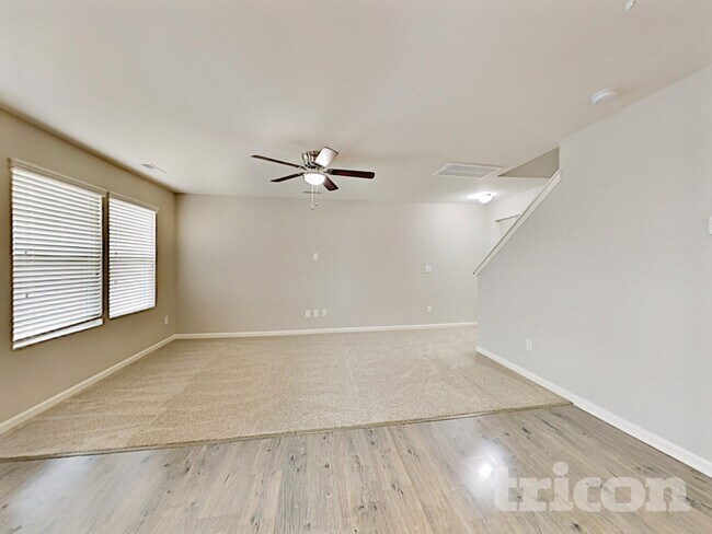 Foto del edificio - 12526 Garron Rd