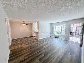 Building Photo - 362 N San Vicente Blvd