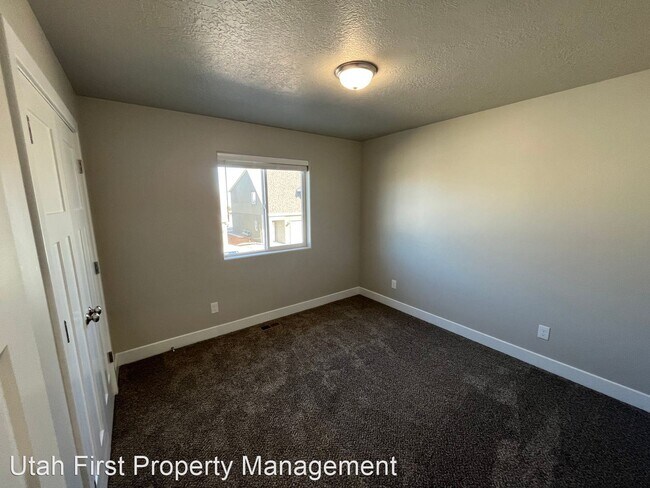 Building Photo - 3 br, 2.5 bath House - 3181 W 1675 N Unit C