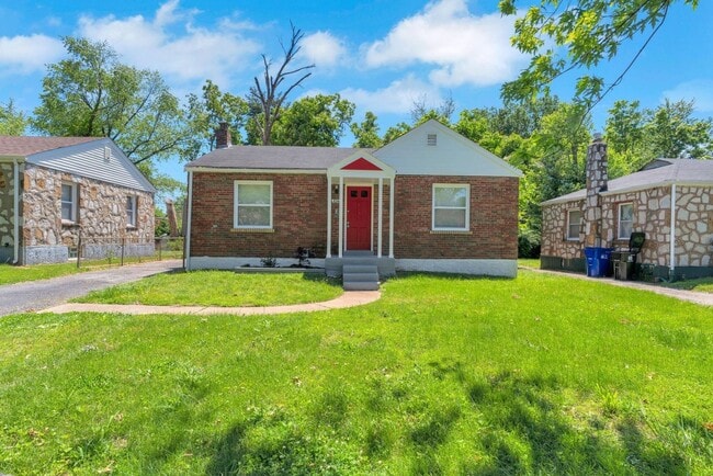 Building Photo - Charming 2BR House in Saint Louis