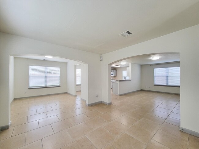 Building Photo - 19022 Yellow Thrush Dr