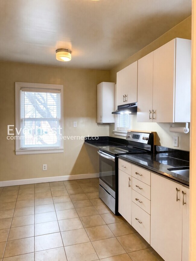 Foto del edificio - 1212 Stanhope Ave