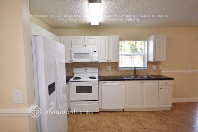 Building Photo - 12139 SW 250th Terrace