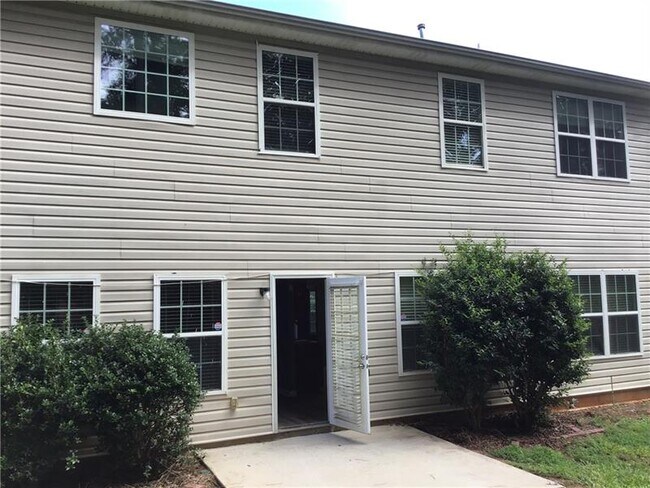 Building Photo - 209 Millwheel Dr
