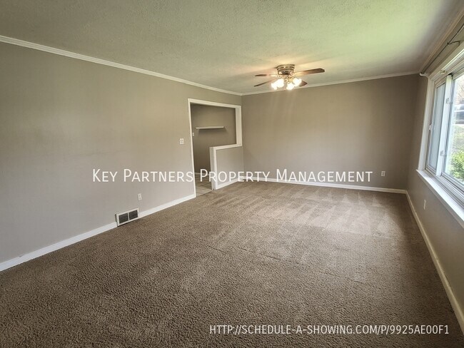 Building Photo - 7510 High Drive - Great 3 Bedroom Ranch!
