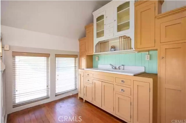 Building Photo - 384 W 15th St