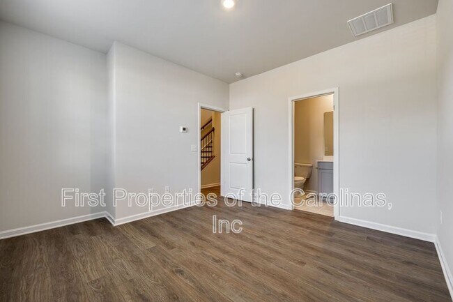 Foto del edificio - 143 Morning Gap Pkwy