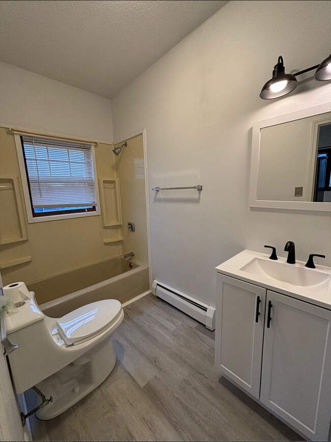 Foto del edificio - 141 E High St