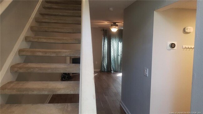 Building Photo - 7634 Falcon Rest Cir