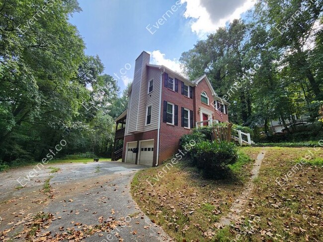 Building Photo - 306 Sturbridge Ct