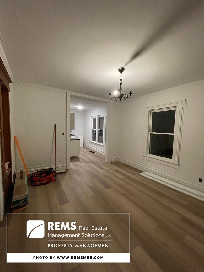 Foto del edificio - 246 N Walnut St