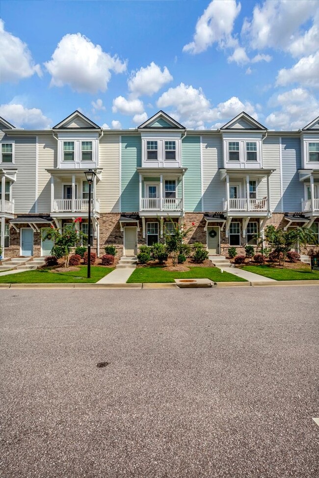 Building Photo - The Marshes at Cooper River Townhomes