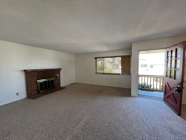 Building Photo - 2280 Del Norte St