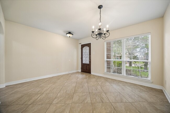 Foto del edificio - 10108 Hidden Creek Falls Ln
