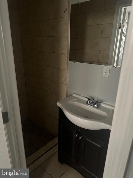 Foto del edificio - 6322 Rising Sun Ave