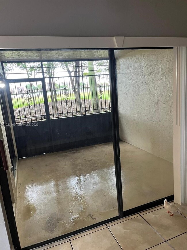 Foto del edificio - 20320 NE 3rd Ct