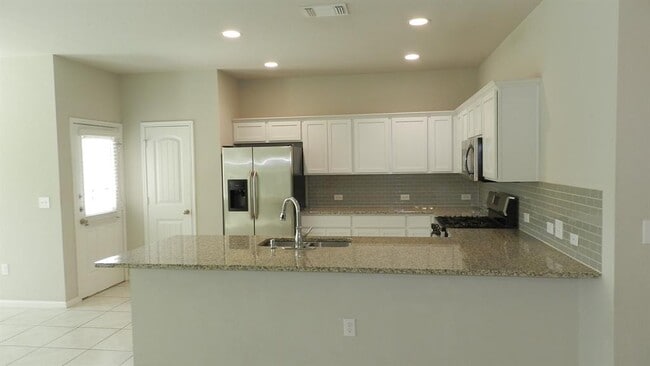 Building Photo - 9902 Baden Ln