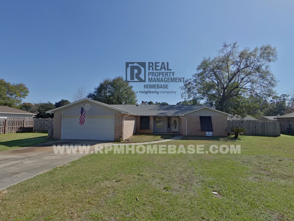 Primary Photo - Spacious 4-Bedroom Home with Office and La...