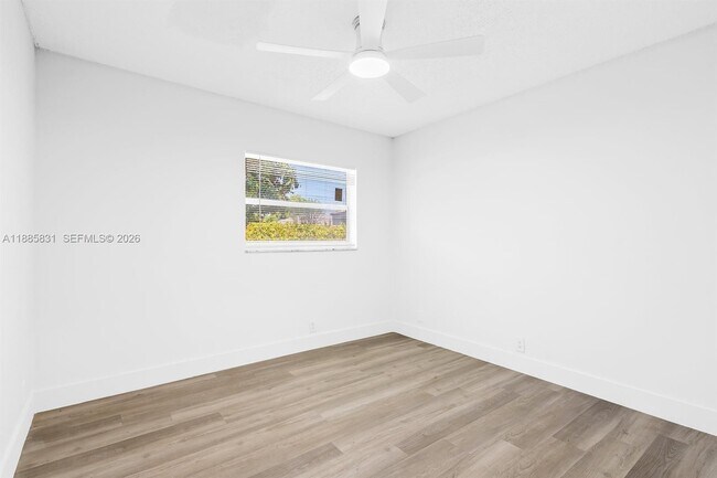 Foto del edificio - 1109 NE 6th Ave