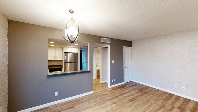 Building Photo - Discover the Comfort of Modern Living!