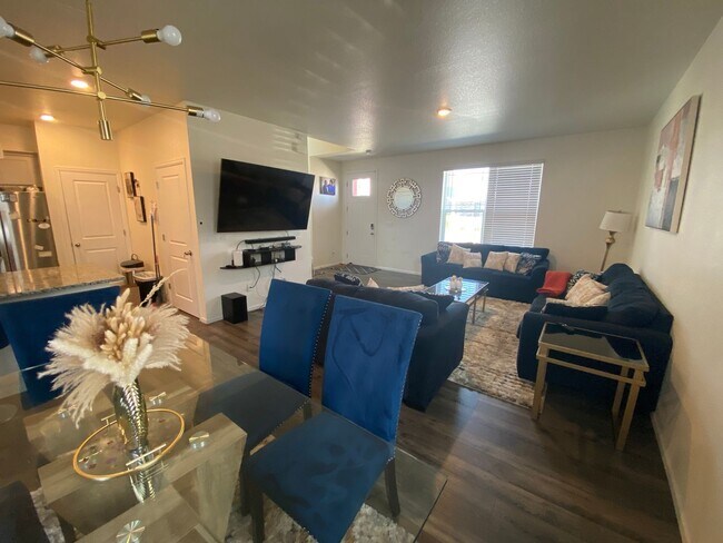 Foto del edificio - Wonderful 3 bedroom home in Aurora