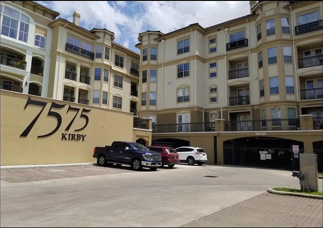 Foto principal - 7575 Kirby Dr