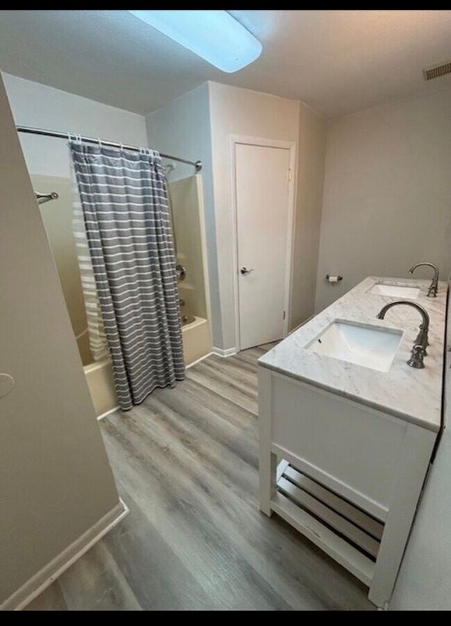 Foto del edificio - Affordable Living with Comfort & Convenience