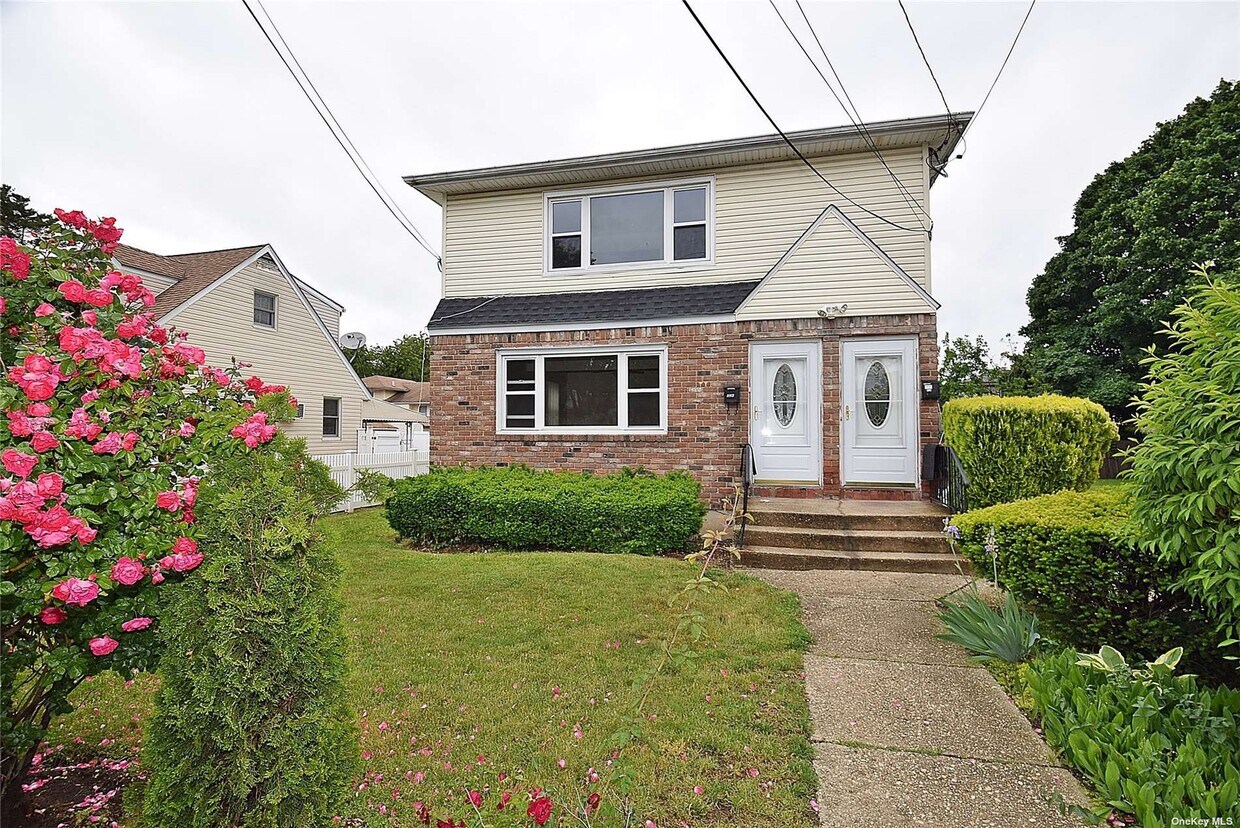 Primary Photo - 226 Hopper St