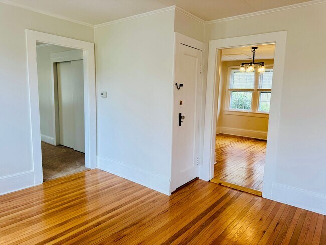 Foto del edificio - Cozy and Convenient Home in Oxford - Move in Ready