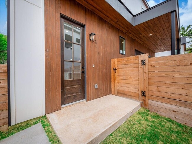 Foto del edificio - 1712 Woodland Ave