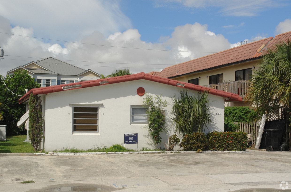 4561 Bougainvilla Dr, Lauderdale By The Sea, FL 33308 4561