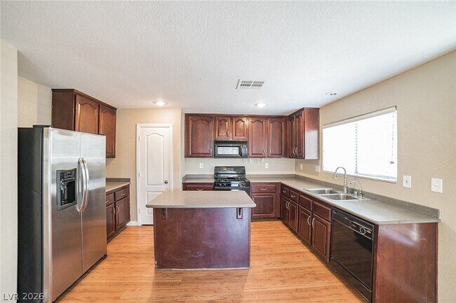 Foto del edificio - 7224 Nook Crest Ct