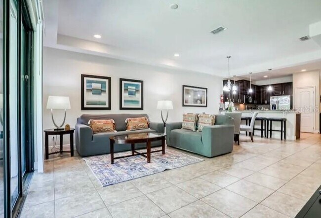 Foto del edificio - 8199 Roseville Blvd