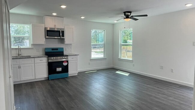 Foto del edificio - ?Find Your Perfect Match – Stylish 3-Bed Home ?