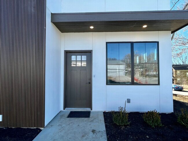 Building Photo - 4315 Holly St