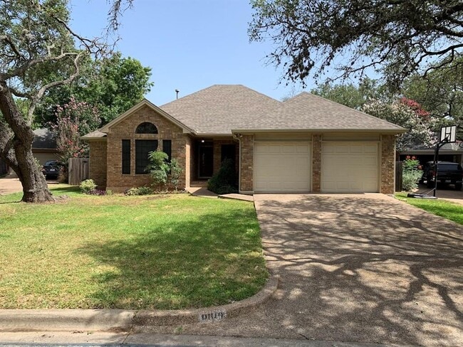 Building Photo - 6104 John Chisum Ln