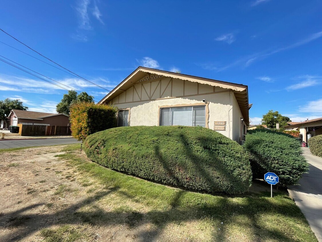 700712 Johnston Ave Unit 700 E. Johnston Ave, Hemet, CA 92543 Room