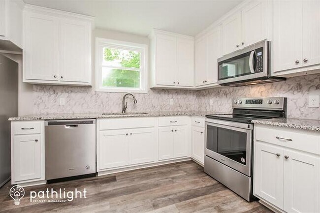 Building Photo - 512 Roosevelt Avenue, Madison, TN, 37115