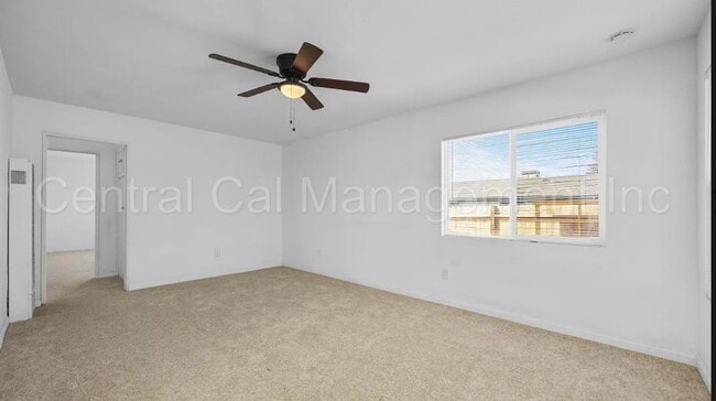 Foto del edificio - 2 Bedroom/1 Bath Home - $1395 Per Month!