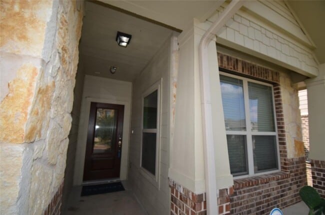Building Photo - 13908 Cantata Ln