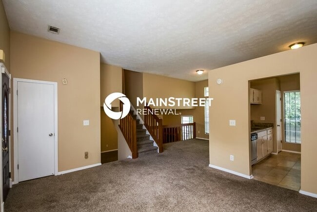 Photo - 3 Bedroom Pet-Friendly Home in Lithonia, GA with Main Street Renewal