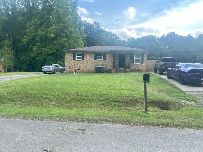 Building Photo - 2017 Garland Trail Ln