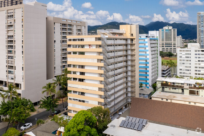 Building Photo - Oahu Surf One